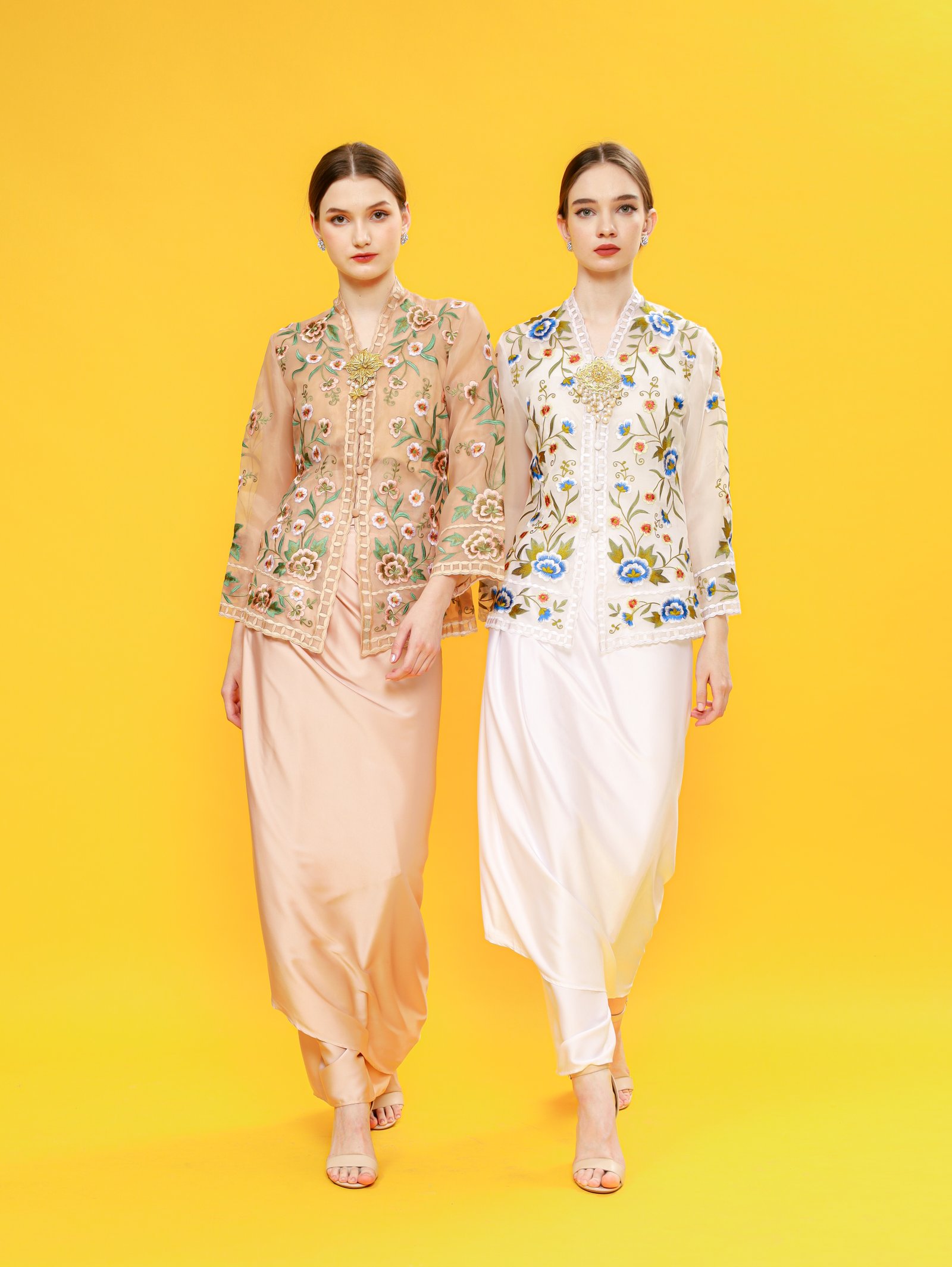 Kebaya Organza Rose Leaf Silk